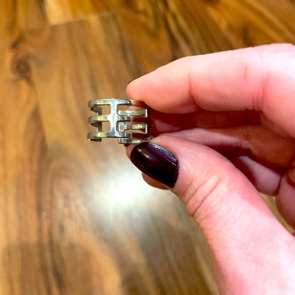 Adorable Silver Adjustable Ring - Picture 2 of 5